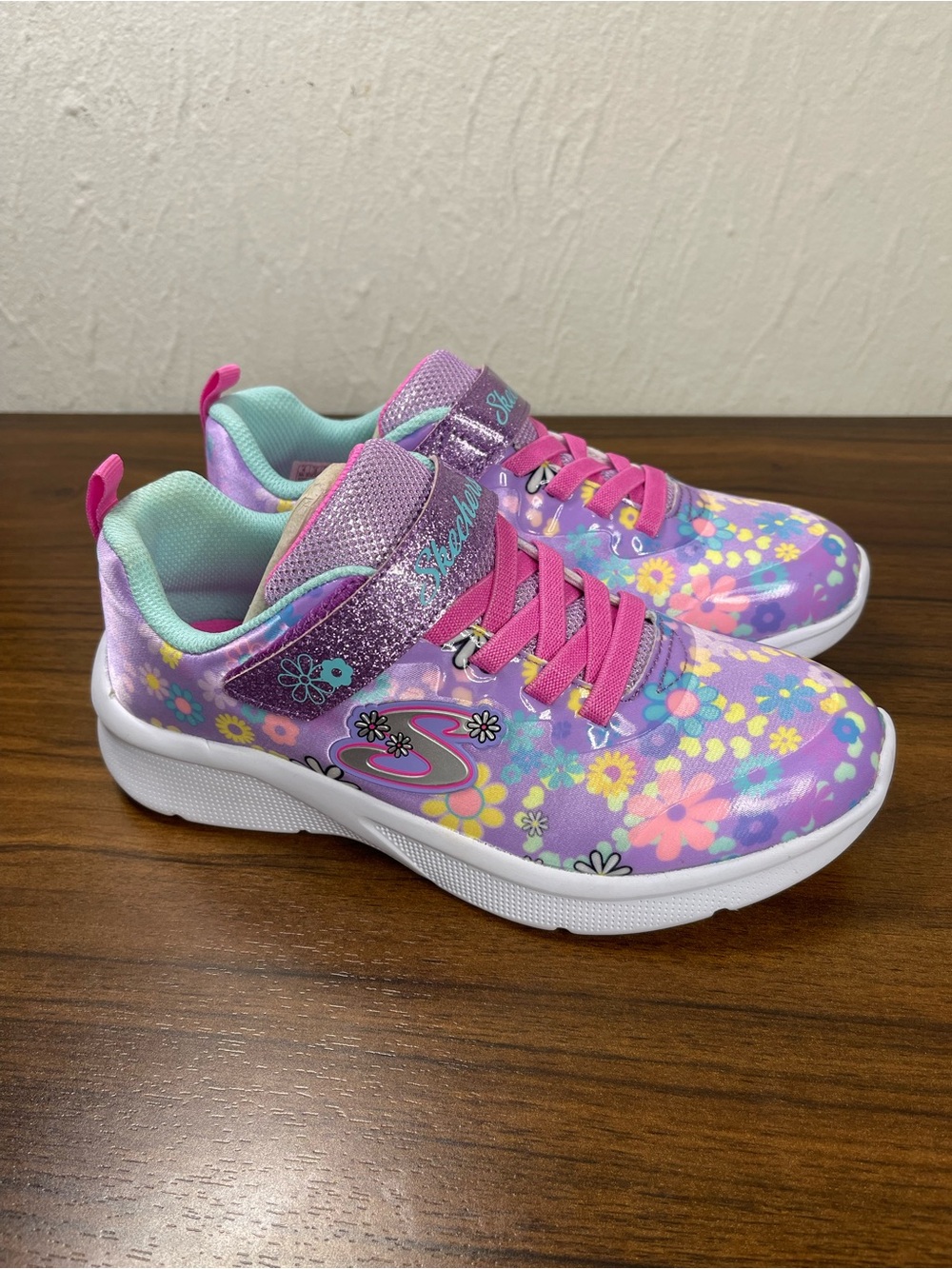 Skechers Kids Floral Glitter Hook & Loop Low Top Sneakers US 4 EU 36 | 263